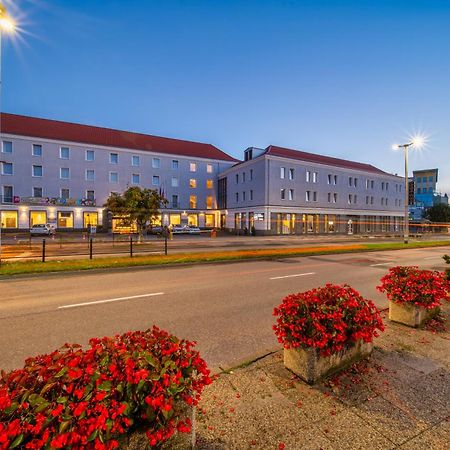 Hotel Gromada Arka Lux コシャリン エクステリア 写真