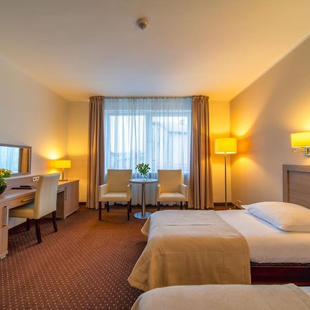 Hotel Gromada Arka Lux コシャリン エクステリア 写真