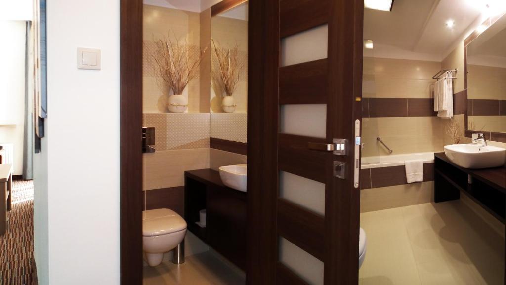 Hotel Gromada Arka Lux コシャリン 部屋 写真