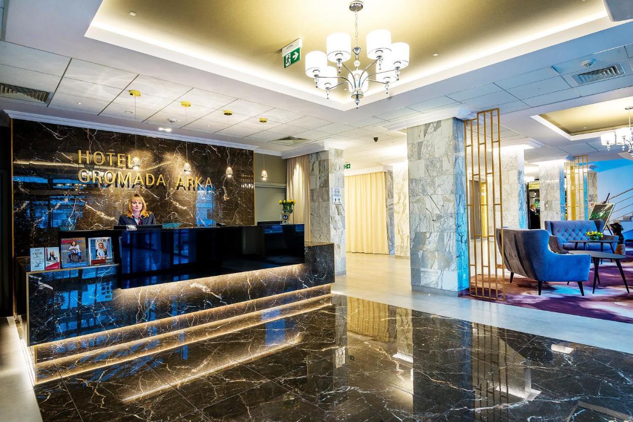 Hotel Gromada Arka Lux コシャリン エクステリア 写真